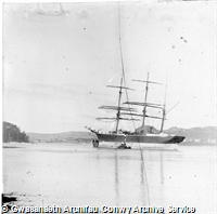 Llong ddrylliedig / Wreck of unidentified sailing ship