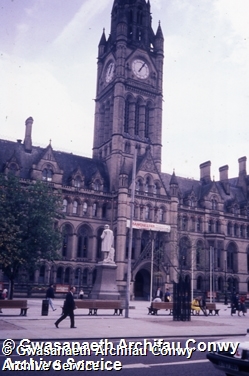 0b\5f3baf-4af5-445a-a6fb-335664085b98.jpg